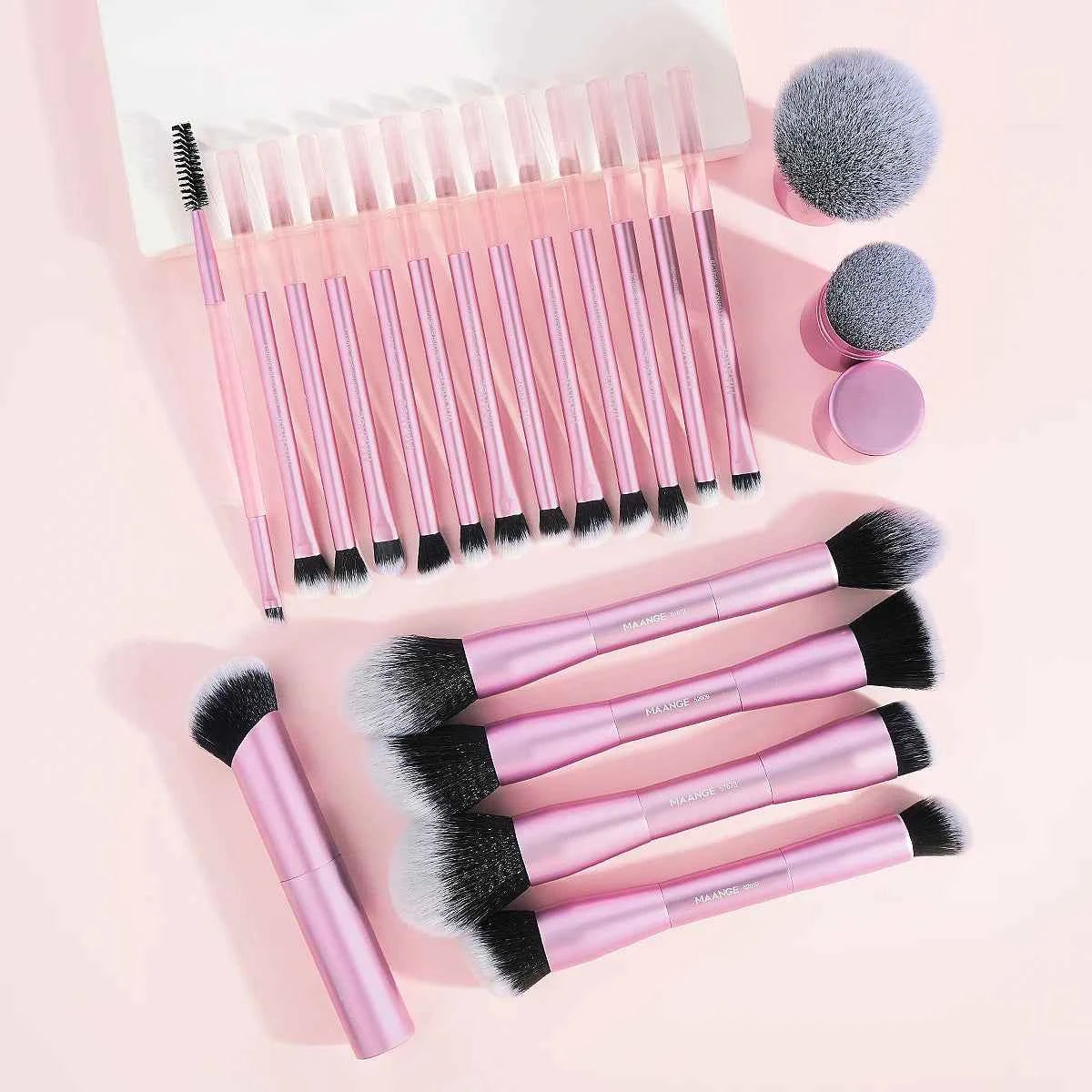 MAANGE Pro Makeup Brush Set Blend Define Perfect