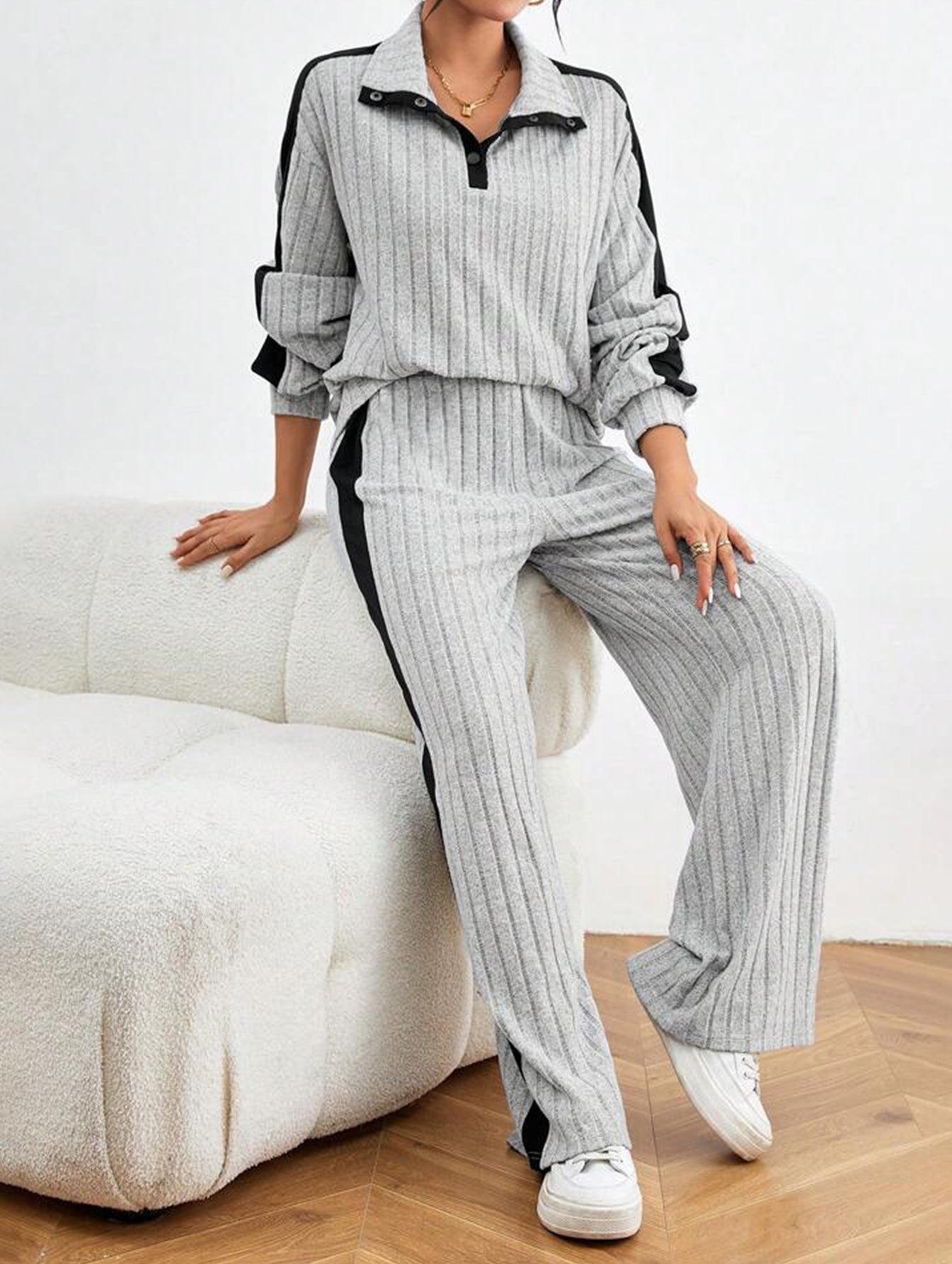 imms1k-9f - Chic Womens Ribbed TwoPiece Suit With Unique Neckline