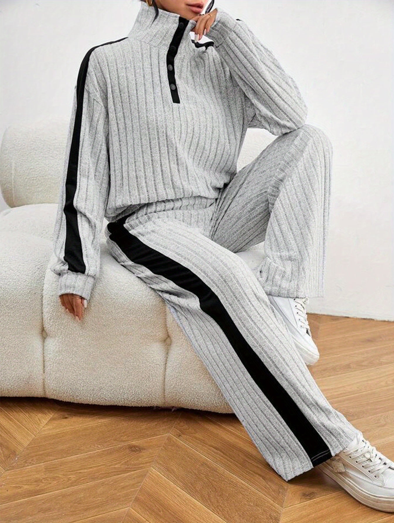 imms1k-9f - Chic Womens Ribbed TwoPiece Suit With Unique Neckline