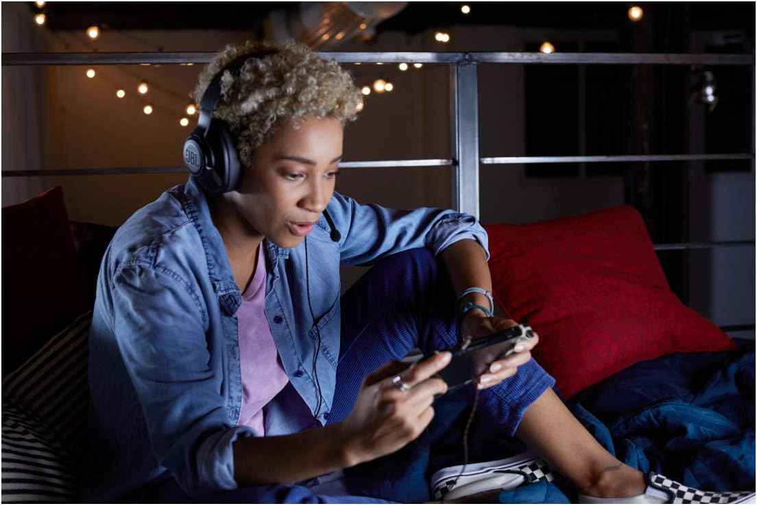 JBL Quantum 300 - Wired Over-Ear Gaming Headphones with JBL Quantum Engine Software - Black, Large