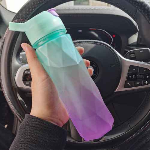Generic Large Capacity Spray Water Bottle for Easy Hydration