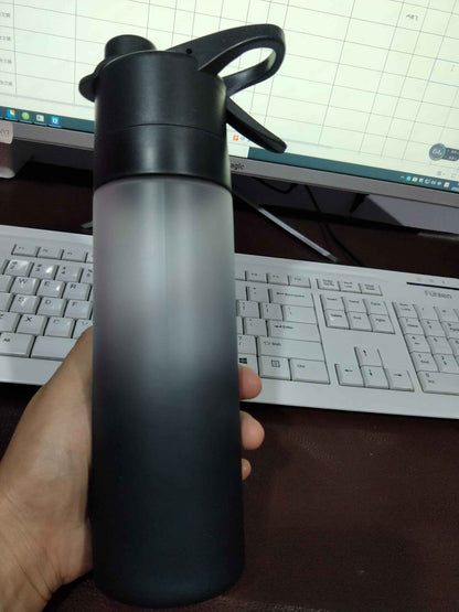 Generic Large Capacity Spray Water Bottle for Easy Hydration