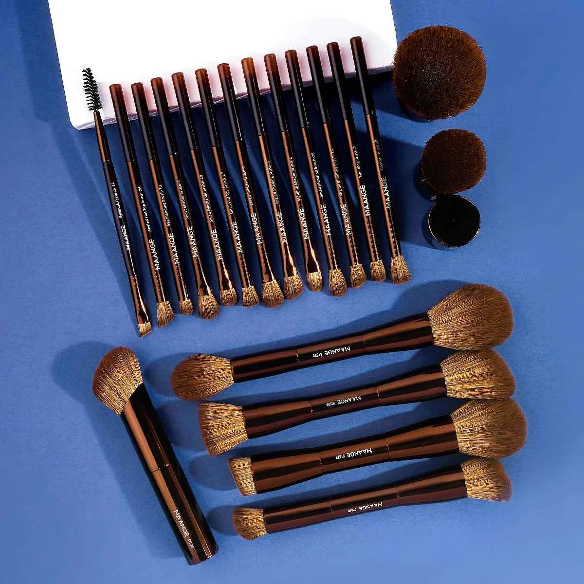 MAANGE Pro Makeup Brush Set Blend Define Perfect