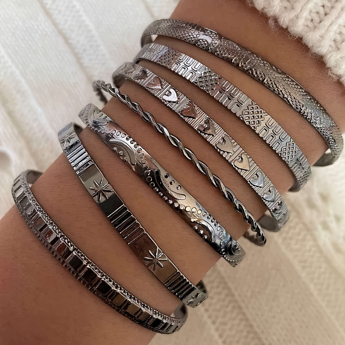 Zimonto - 7 Pcs Set Of Unique Bracelet Alloy Jewelry Hammered Pattern Arrow Love Exaggerated Personality Female Hand Jewelry Set Gun Black