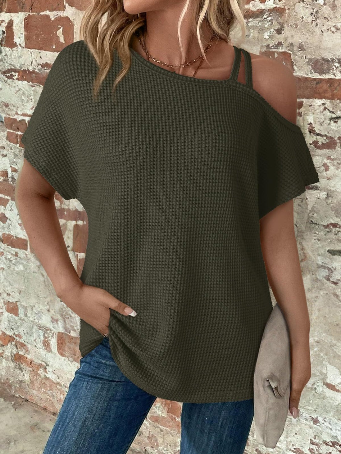 Zimonto - Asymmetrical Neck Short Sleeve T-Shirt